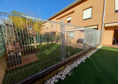 Reja muro vivienda separación